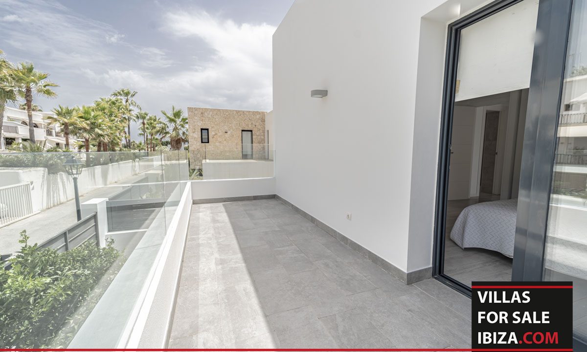 Villas for sale Ibiza - Villa Burgon 30 - bedroom 3 first floor balcony