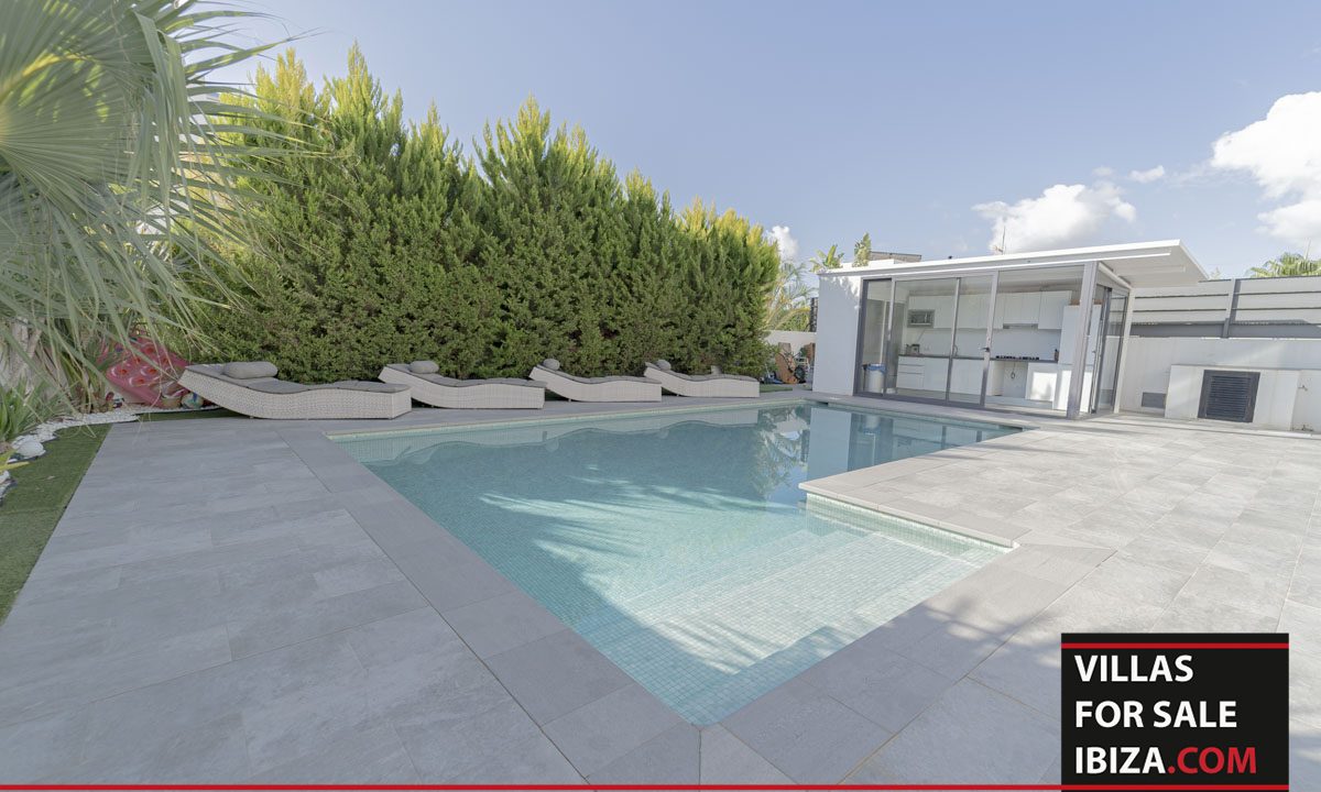 Villas for sale Ibiza - Villa Burgon 43 - garden pool area