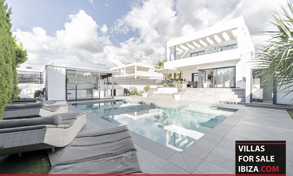 Villas for sale Ibiza - Villa Burgon 47 - garden pool area
