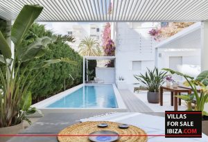 Patio Blanco Destino with private pool, ibiza real estate, ibiza estates