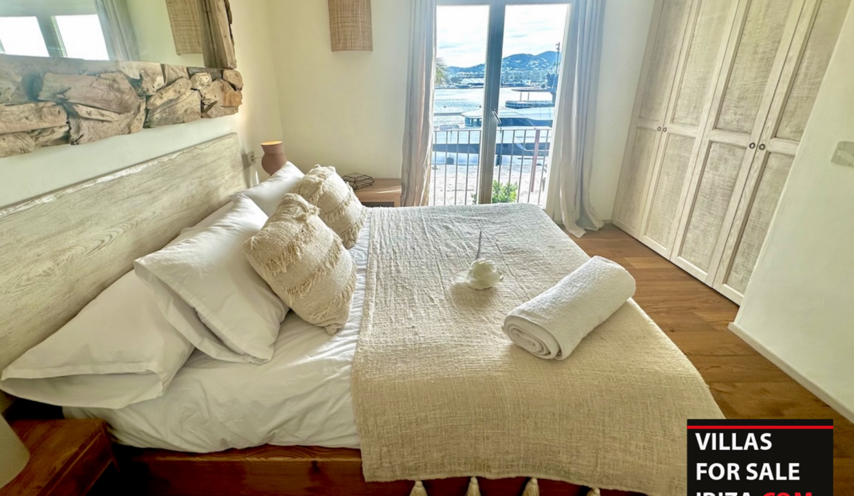 Villas For Sale - Penthouse Harbour 30