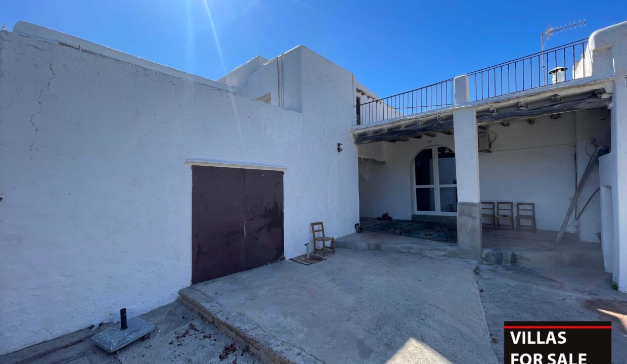 Villas for sale ibiza - finca loto Benimusa 1