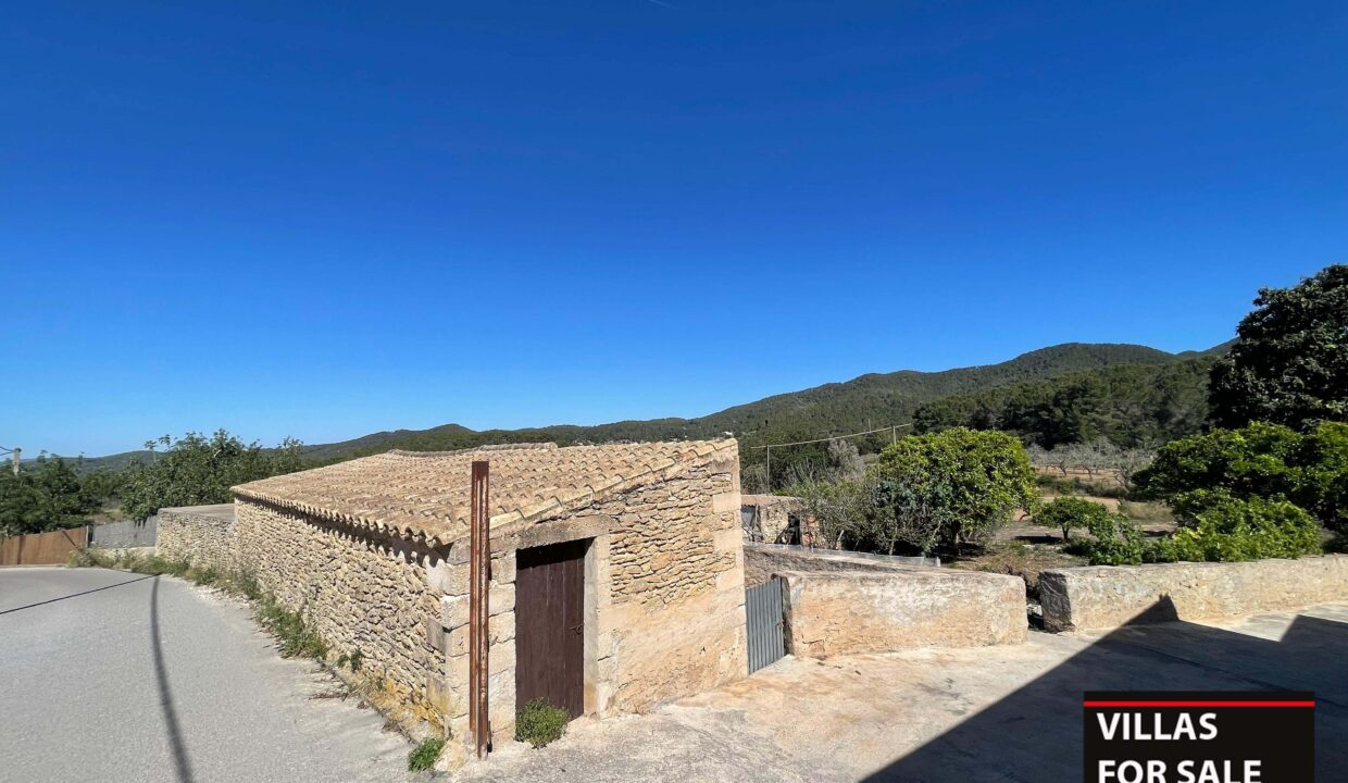 Villas for sale ibiza - finca loto Benimusa 9