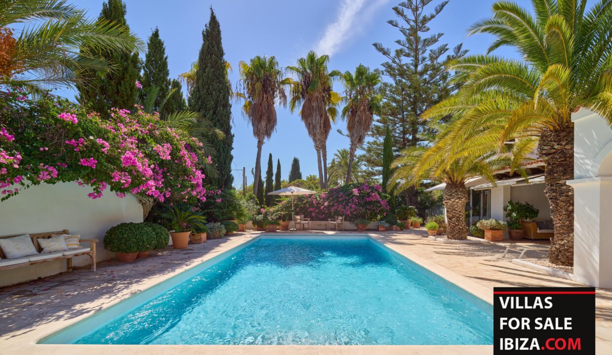 Villas For Sale Ibiza - Villa Palms Garden Santa Eulalia 1