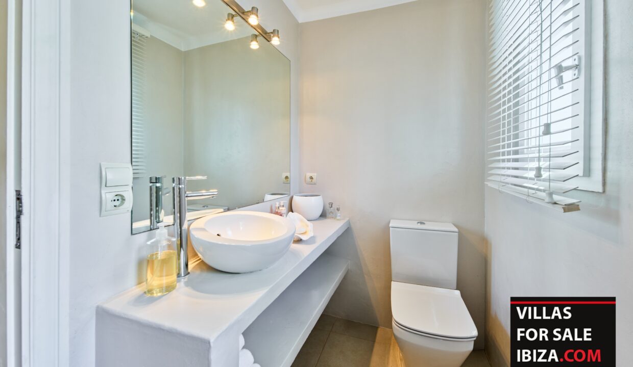Villas For Sale Ibiza - Villa Palms Garden Santa Eulalia 14