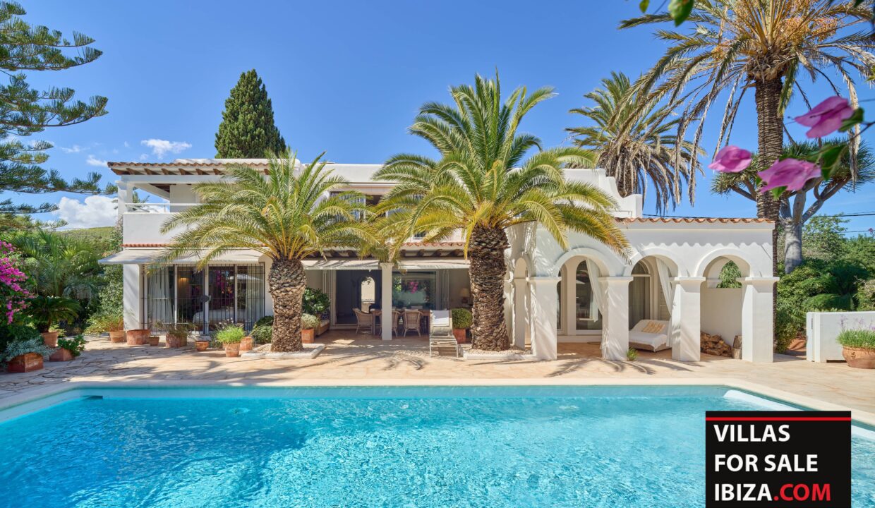 Villas For Sale Ibiza - Villa Palms Garden Santa Eulalia