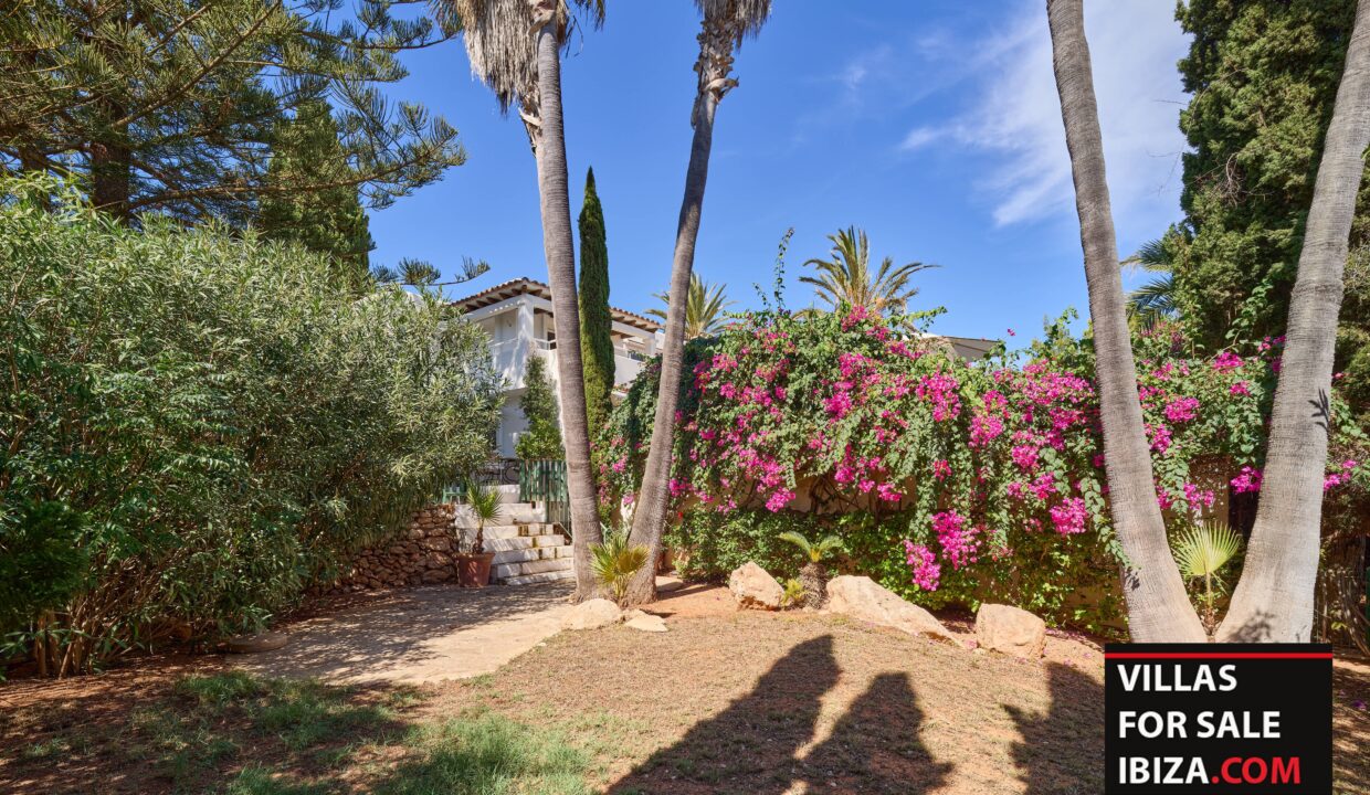 Villas For Sale Ibiza - Villa Palms Garden Santa Eulalia 31
