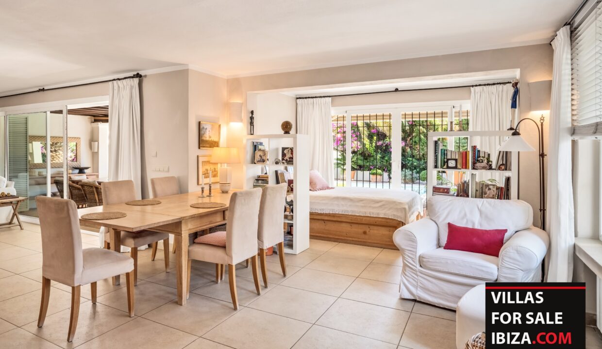 Villas For Sale Ibiza - Villa Palms Garden Santa Eulalia 9